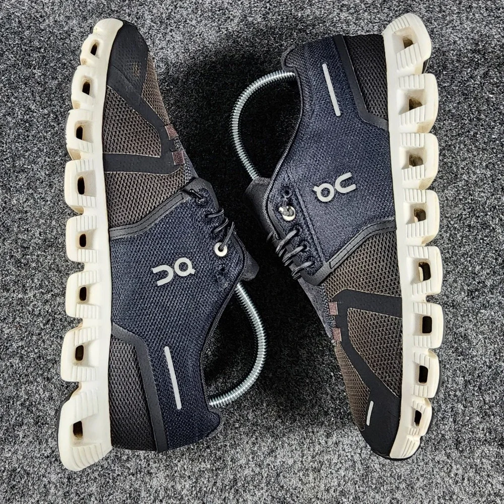 On Cloud 5 Running Shoes Women 9 Black CloudTec Sneakers 59.98904